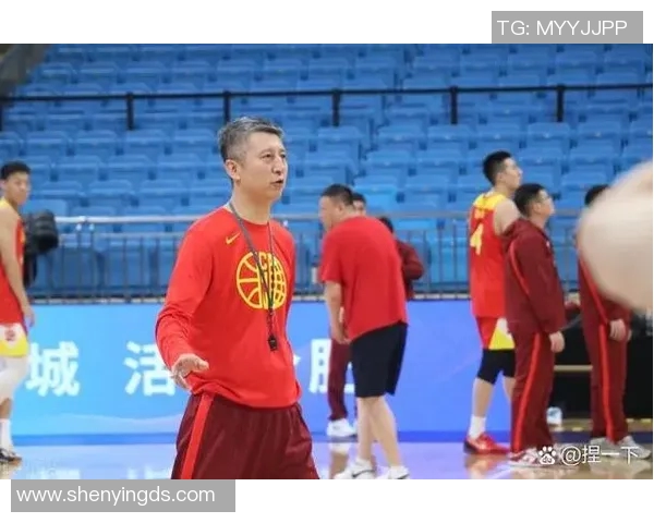 中国男篮国奥队对阵香港队的精彩对决即将上演，期待年轻球员的出色表现与团队合作