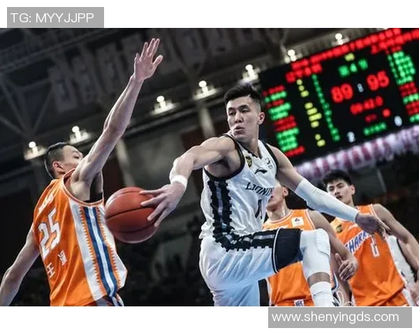 上海对阵辽宁篮球比赛在线直播全程回放及精彩瞬间分析